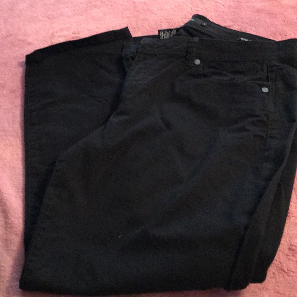 Calvin Klein skinny crops; size 14; black